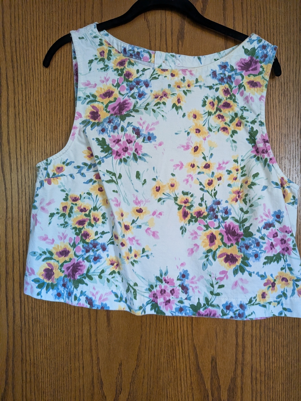 Floral Sleeveless Crop Top - White Yellow Pink
